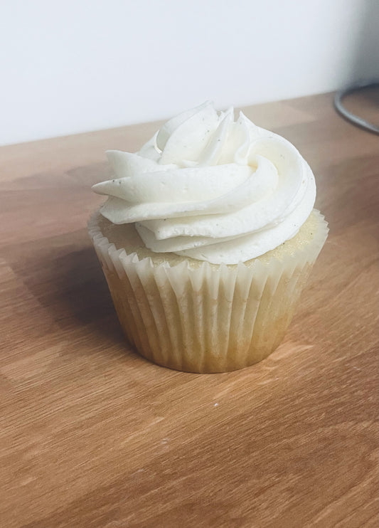 4 Pack of Vanilla Cupcakes