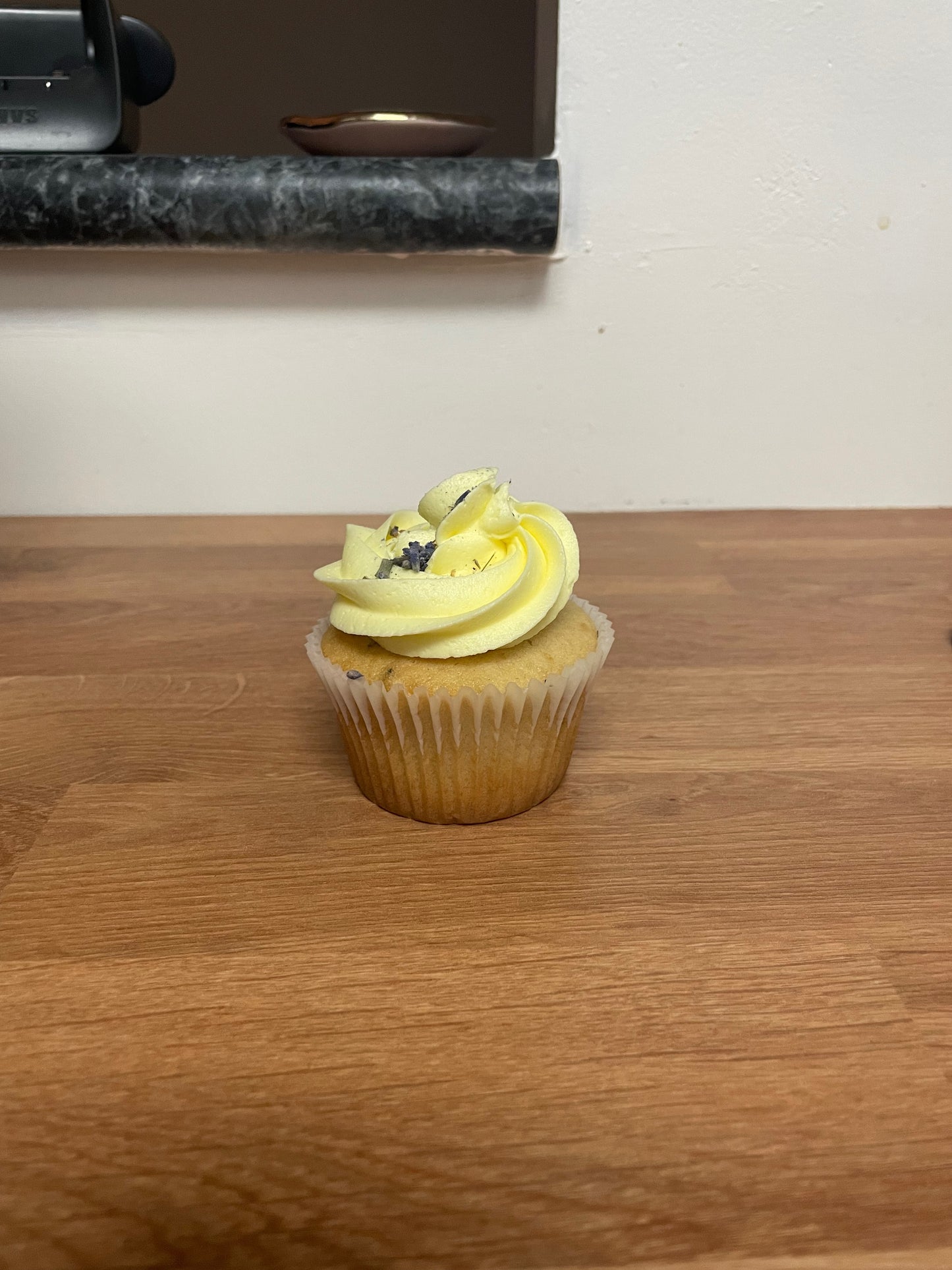 6 Pack of Lemon Lavender Cupcakes